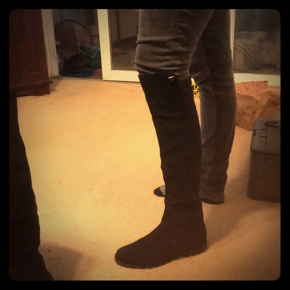 Guess boots